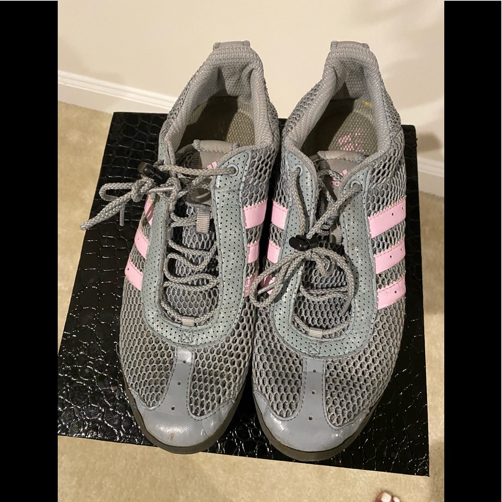 Adidas mesh sneakers 👟 🖤